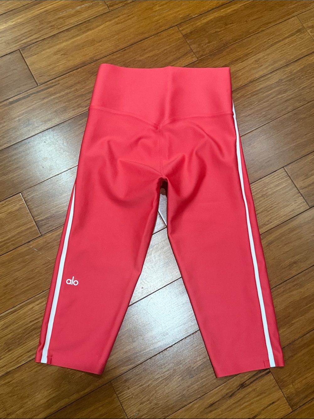 Airlift High-Waist Super Sleek Contrast Capri XXS